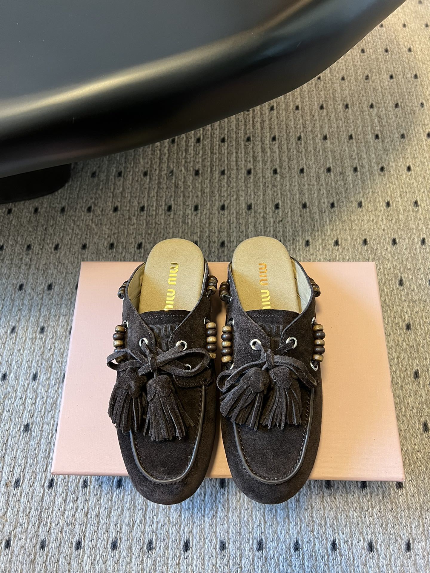 miumiu女鞋 2025專櫃同步 繆繆經典爆款休閑半拖鞋