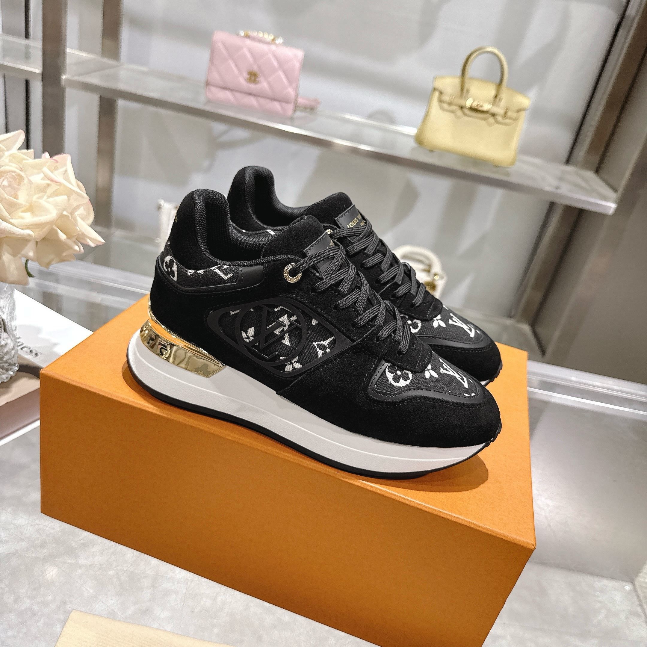 Louis Vuitton情侶鞋 2025專櫃同步 LV路易威登經典爆款休閑鞋