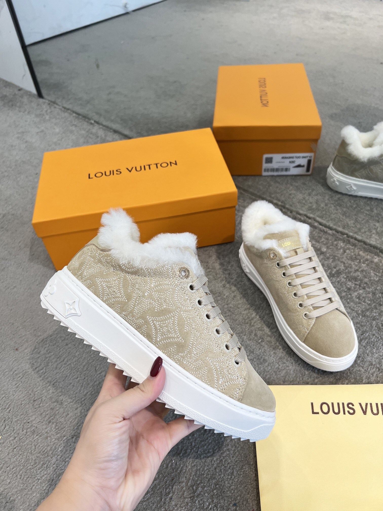 Louis Vuitton女鞋 2025專櫃同步 LV路易威登經典爆款休閑鞋